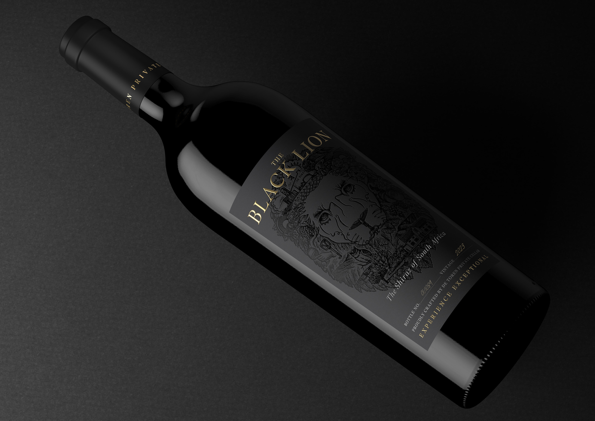 De Toren The Black Lion Shiraz 2023 bottle angled view